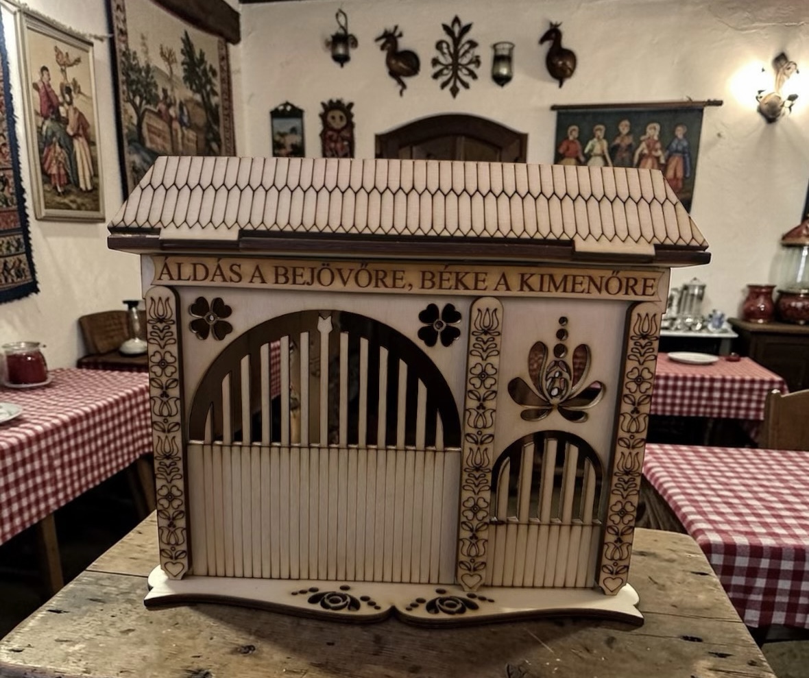 {"data":{"product":"tiktok","editingEffectsList":[],"isSaveLocalReupload":false,"is_default_prop":"MA=="}}