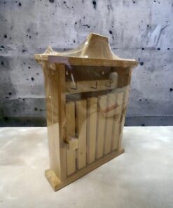 Fa kulcstartó szekrény 5 kulcsakasztóval 25x18x5 cm