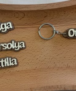 Kulcstartó fából keresztneves "O"